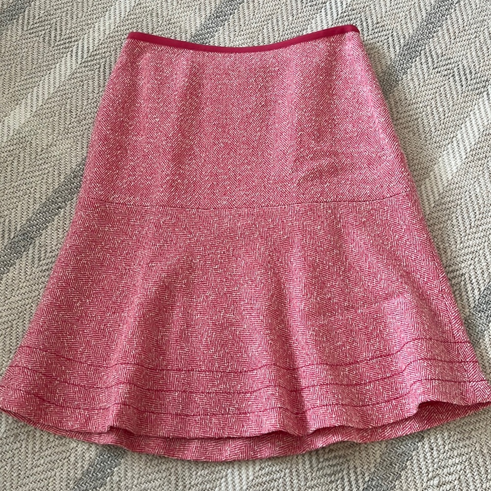 Ann Taylor Petites Pink Mermaid Herringbone Skirt in Size 4P